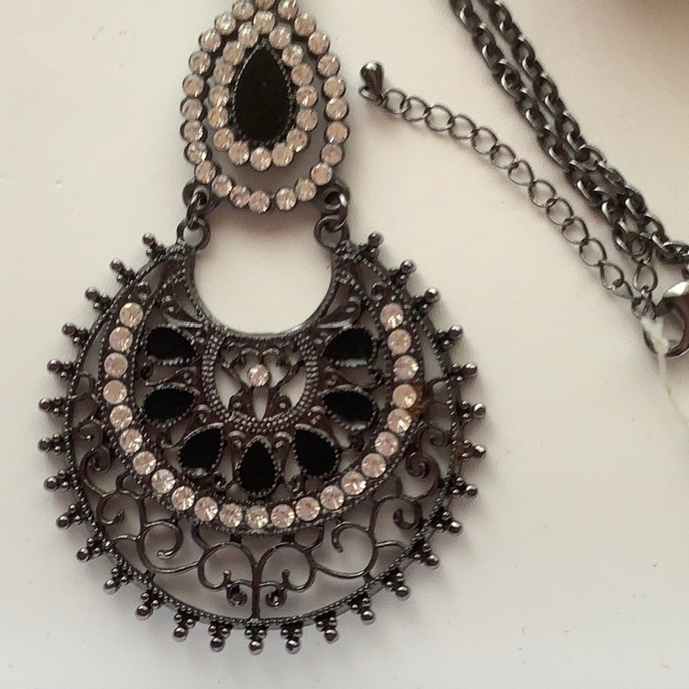 Park Lane Espana Necklace Hematite, boxed